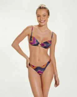 Basic Bottom - Kamau 11 Basic Bottom - Kamau -Swimwear Sales BasicBottom front c7c78e56 20a0 45fd bf67 c21b2c5ba3bb 1