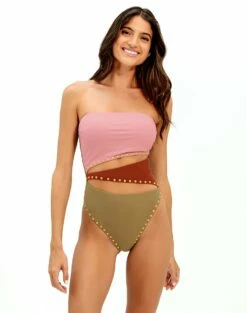 Frida Block One Piece - Pistachio Camel