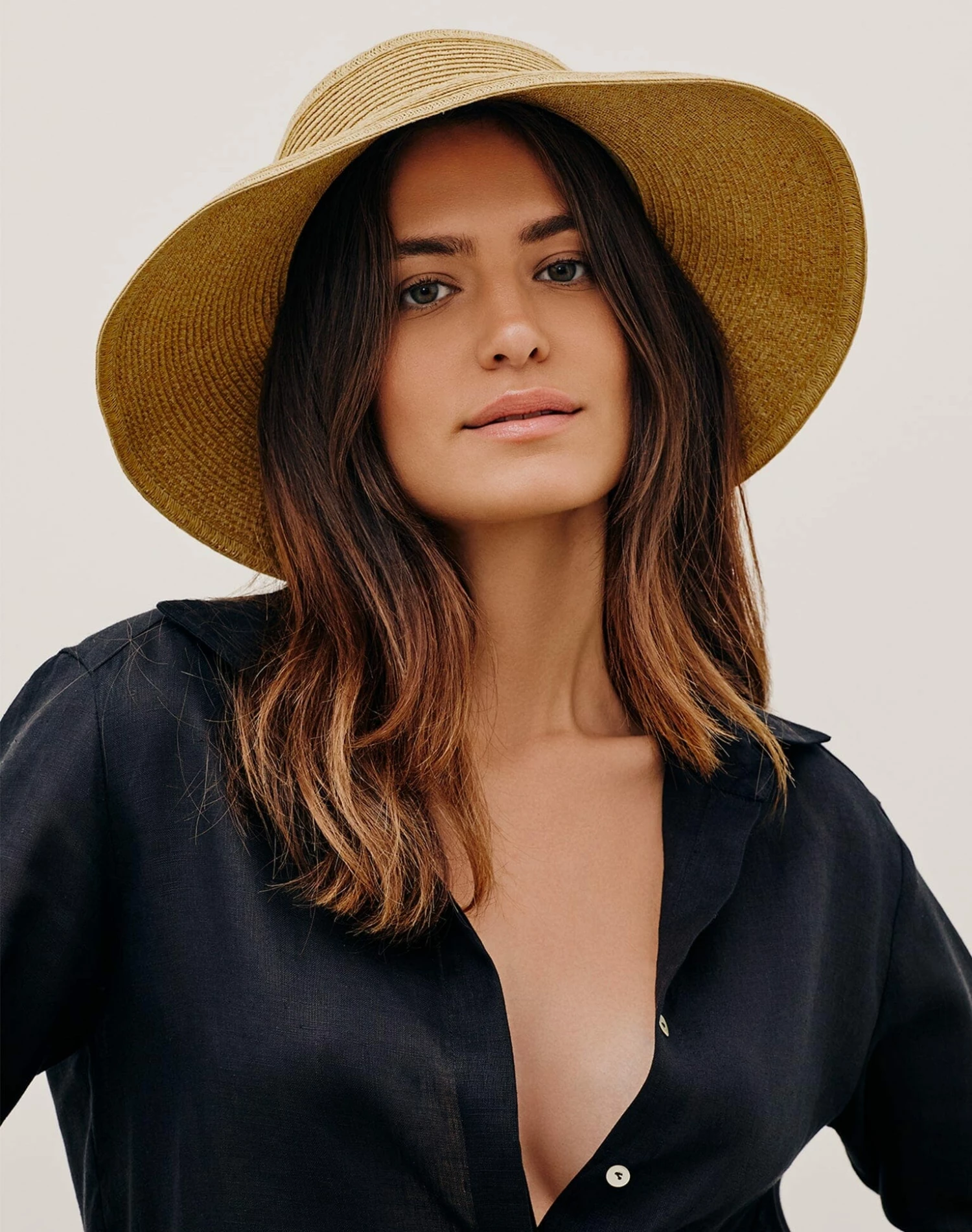 Accessories Visor - Natural 4 Accessories Visor - Natural - Image 2