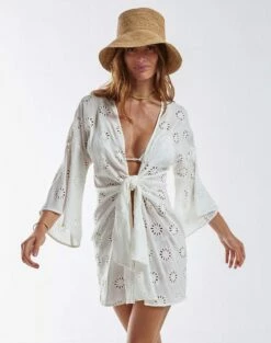 Perola Knot Short Cover Up - Off White -Swimwear Sales white perola knot coverup 983e2be8 9664 4a59 ab6d 696e0346e377